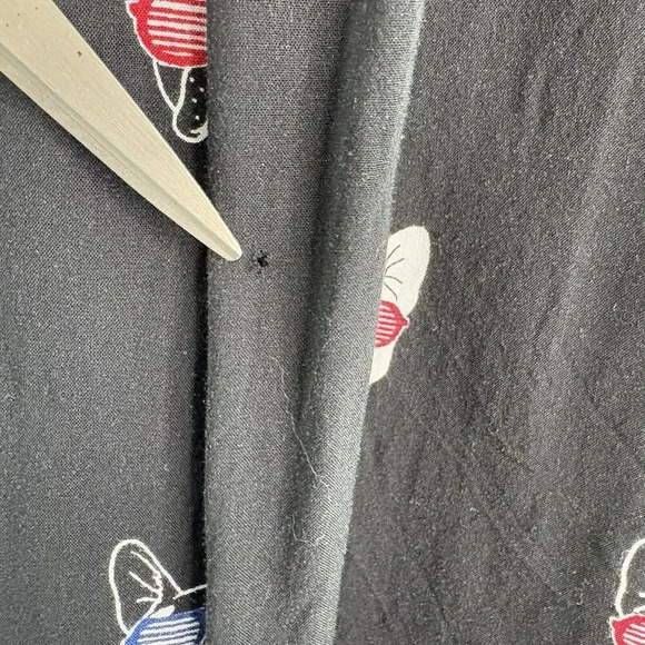 Torrid Womens Size 2 French Bulldogs Button Down Black‎ Short Sleeve Blouse - Picture 8 of 8